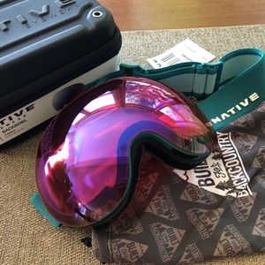 Native Backbowl Goggles - brand new with tags